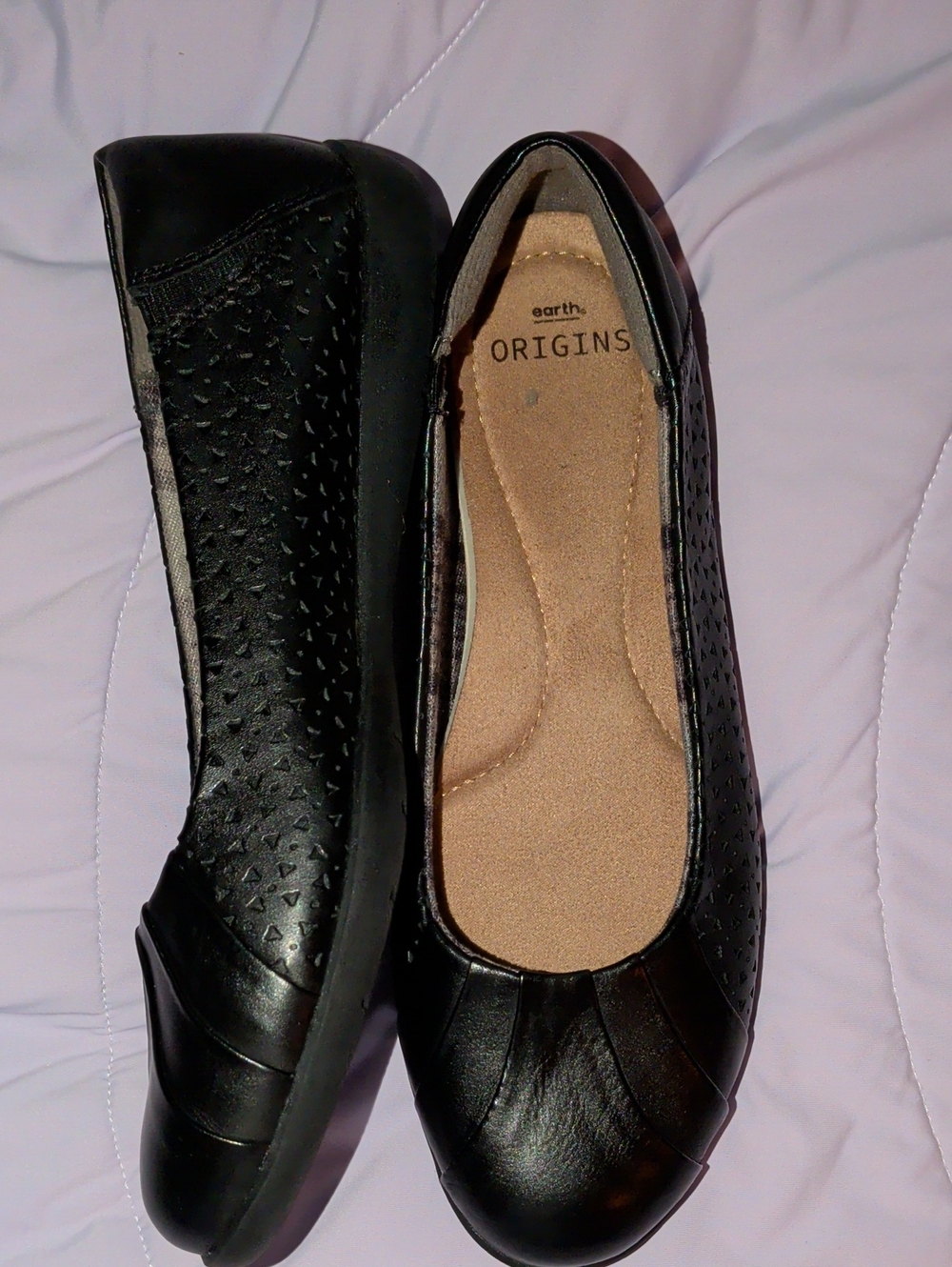 Wide Width Earth Origins Women's Black Laser Cut Pattern Comfort Ballet Flat